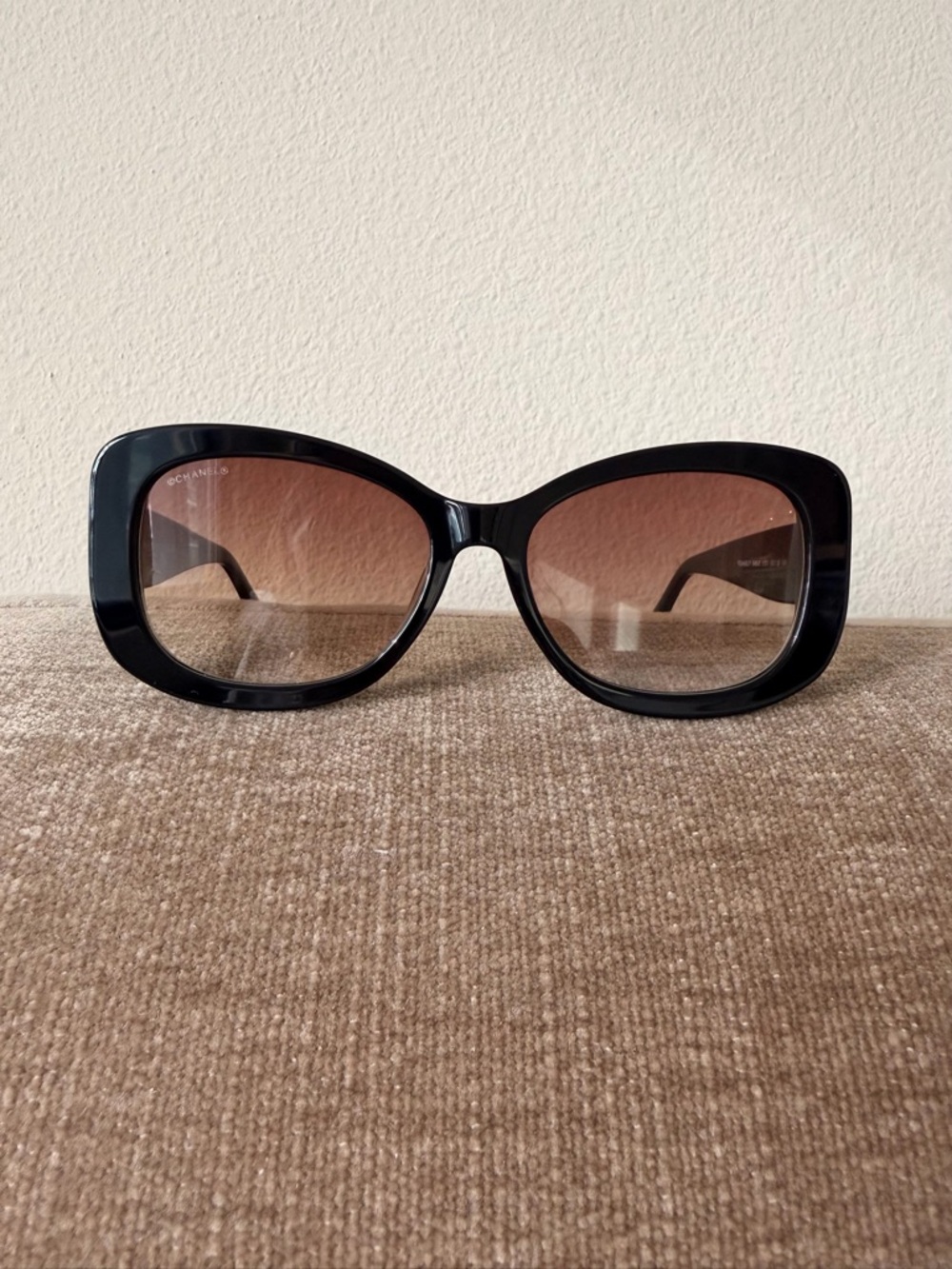 CHANEL Black Round Logo Sunglasses with Gold & Crystal CC Emblem - Picture 9 of 10